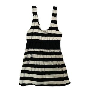 Black and white tank top